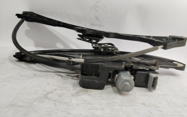 Mechanizm podnoszenia szyby drzwi przednich prawych 9828130680 PEUGEOT
