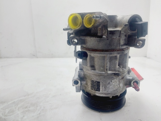 Sprzęgło sprężarki klimatyzacji 9830103980 PEUGEOT