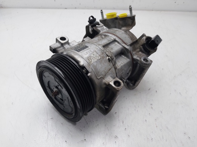 Sprzęgło sprężarki klimatyzacji 9830103980 PEUGEOT