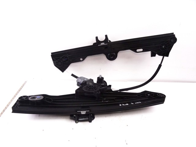 Mechanizm podnoszenia szyby drzwi przednich lewych 9830815080 PEUGEOT