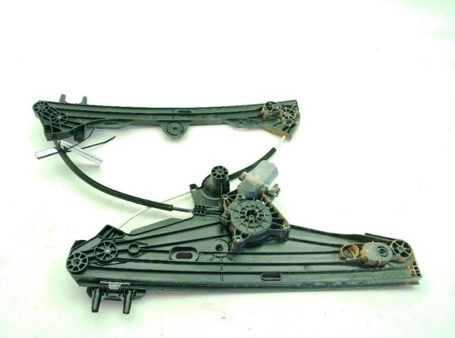 Mechanizm podnoszenia szyby drzwi przednich prawych 9830815180 PEUGEOT