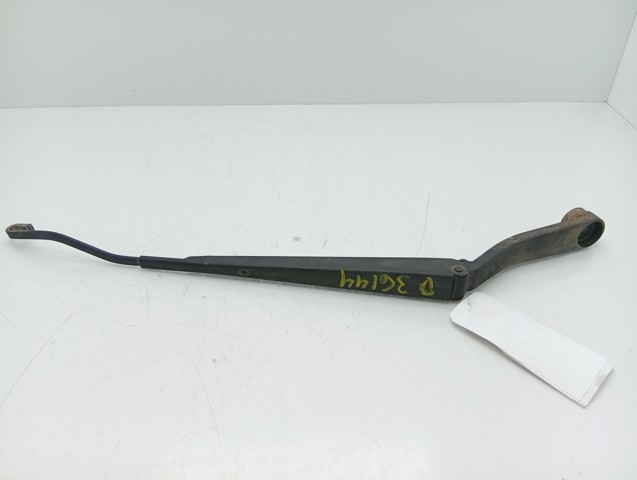 Ramię wycieraczki szyby przedniej 983103E010 HYUNDAI