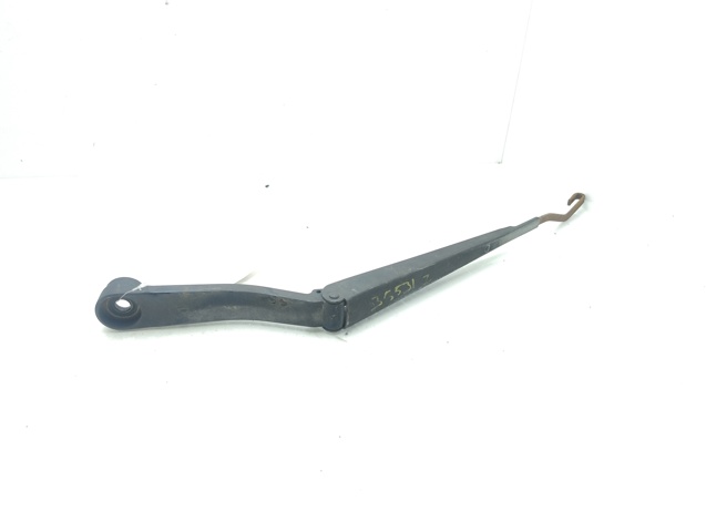 Ramię wycieraczki szyby przedniej 983103E010 HYUNDAI