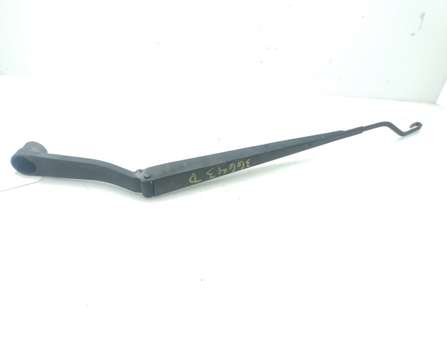 Ramię wycieraczki szyby przedniej 983103E010 HYUNDAI