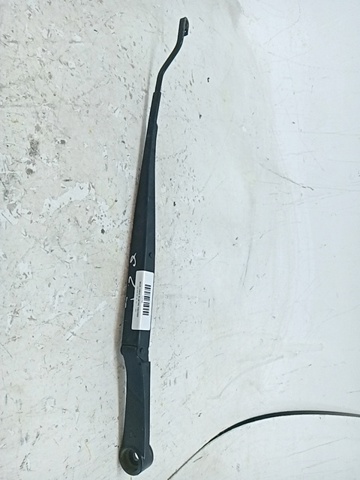Ramię wycieraczki szyby przedniej 983103U000 HYUNDAI