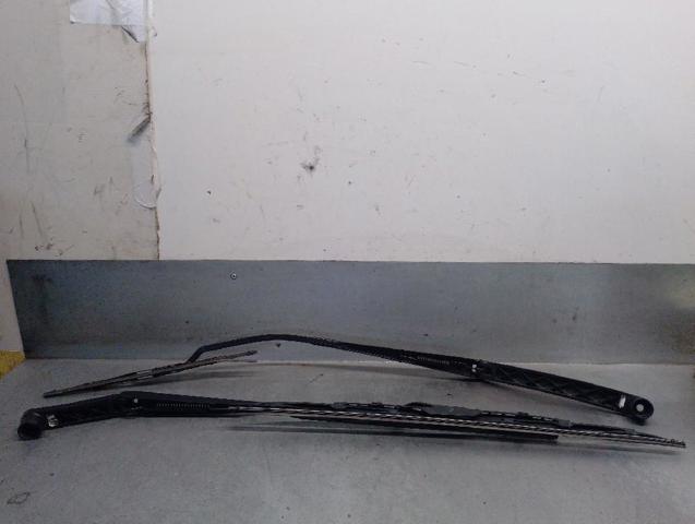 Ramię wycieraczki szyby przedniej Hyundai Elantra 5 MD