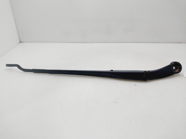 Ramię wycieraczki szyby przedniej 98311A4000 HYUNDAI