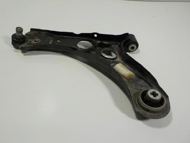 Wahacz zawieszenia przedniego dolny lewy 9831626480 PEUGEOT