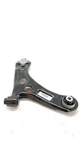 Wahacz zawieszenia przedniego dolny lewy 9831626480 PEUGEOT