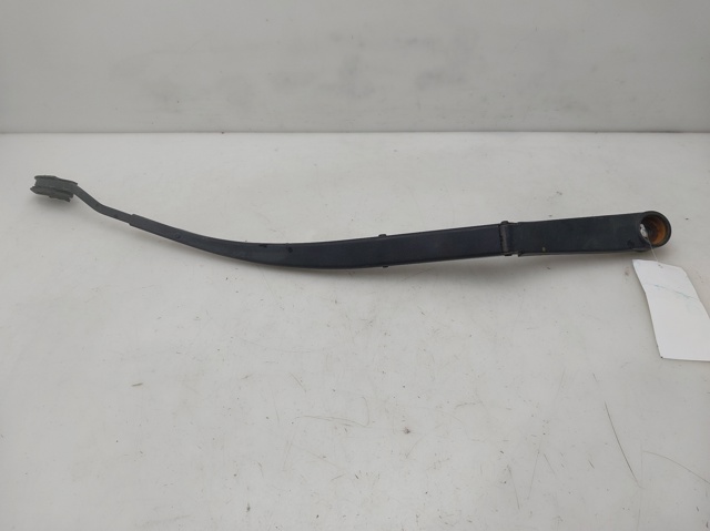 Ramię wycieraczki szyby przedniej 983211H000 HYUNDAI