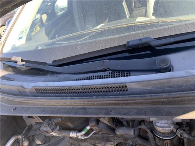 Ramię wycieraczki szyby przedniej 983211H000 HYUNDAI