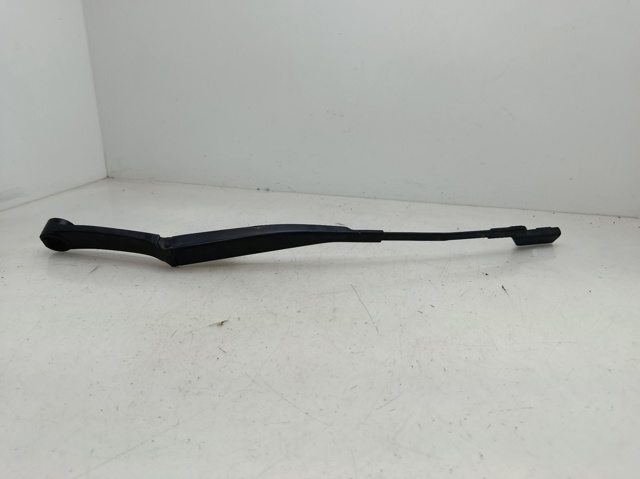 Ramię wycieraczki szyby przedniej 983211H000 HYUNDAI