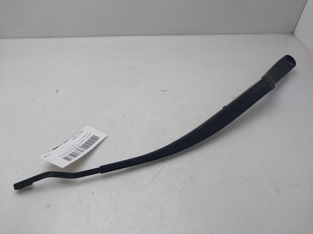 Ramię wycieraczki szyby przedniej 983211H000 HYUNDAI