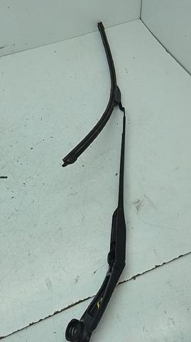 Ramię wycieraczki szyby przedniej 98321A4000 HYUNDAI