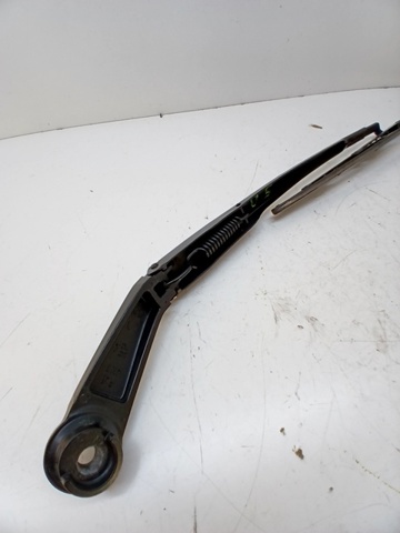 Ramię wycieraczki szyby przedniej 98321A4000 HYUNDAI