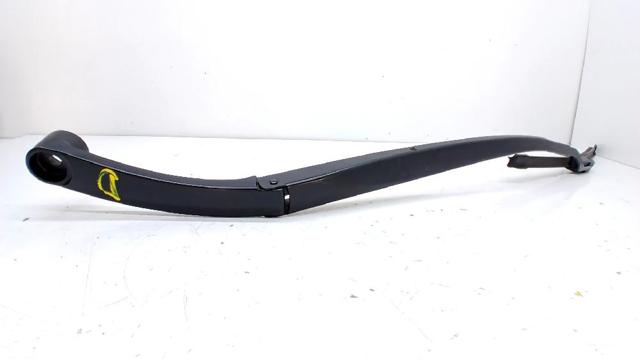 Ramię wycieraczki szyby przedniej 98321J9000 HYUNDAI