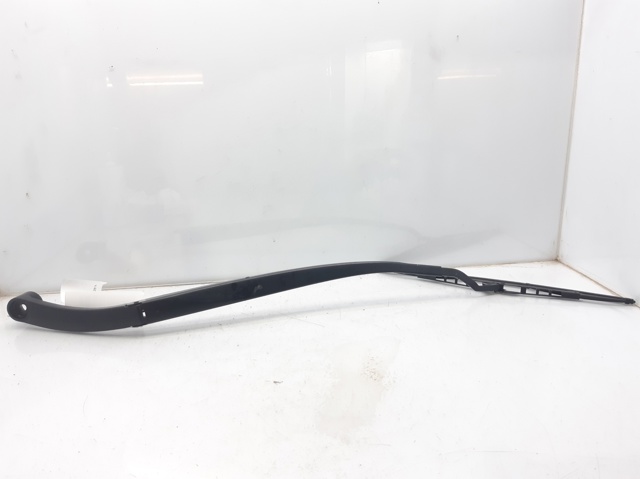 Ramię wycieraczki szyby przedniej 98321J9000 HYUNDAI