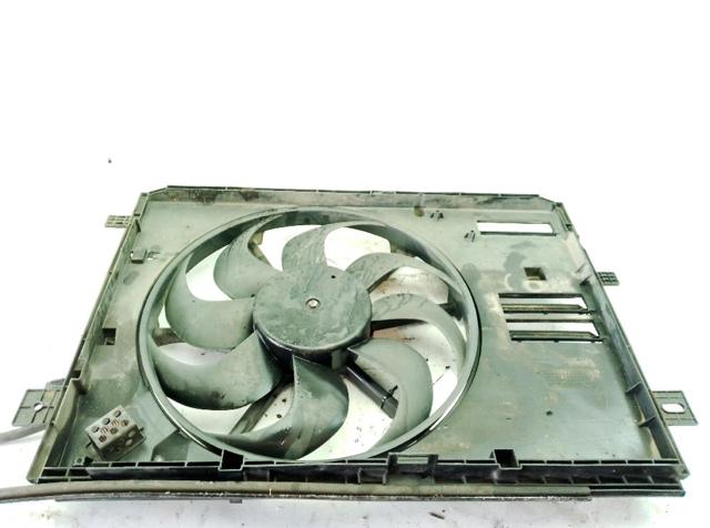 Dyfuzor chłodnicy, w komplecie z silnikiem i wirnikiem 9832930080 OPEL