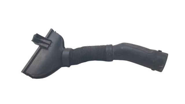 Wlot powietrza do filtra powietrza Opel Corsa P2JO