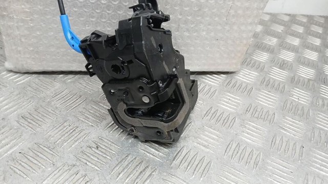Zamek drzwi przednich prawych 9835556980 PEUGEOT