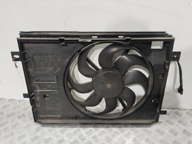 Dyfuzor chłodnicy, w komplecie z silnikiem i wirnikiem 9836636780 PEUGEOT