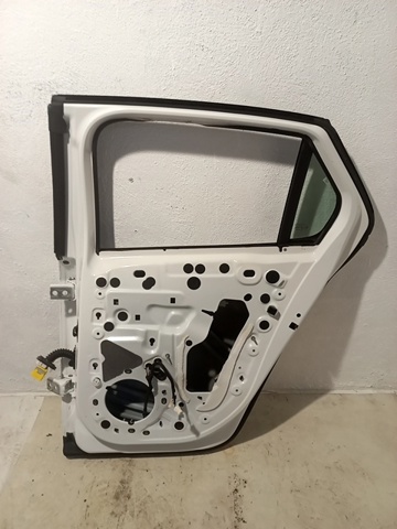 Drzwi tylne prawe 9837705980 OPEL
