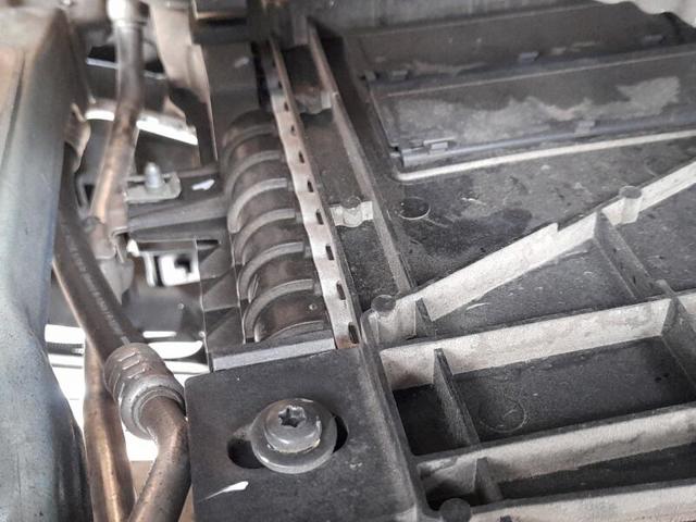 Chłodnica silnika 9838520180 PEUGEOT