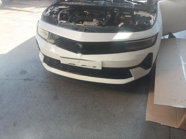 Wzmocnienie zderzaka przedniego 9839643180 OPEL