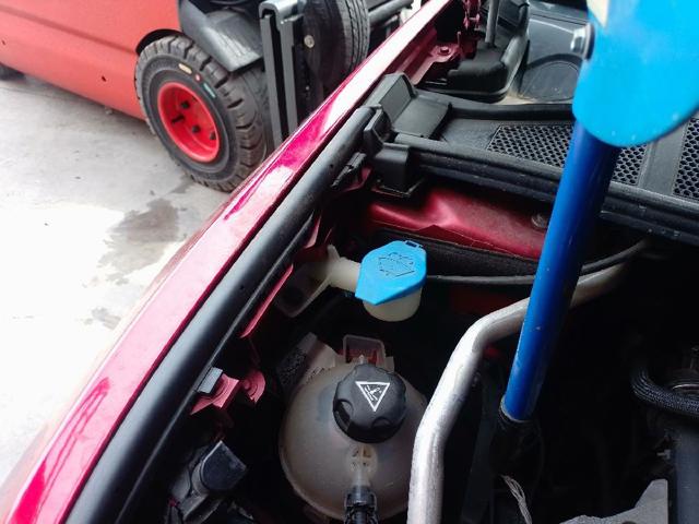 Zbiorniczek spryskiwacza szyb 9843214980 PEUGEOT