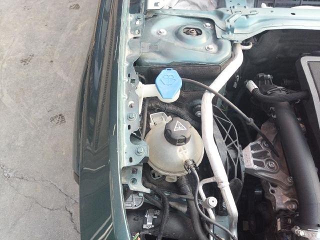 Zbiorniczek spryskiwacza szyb 9843214980 PEUGEOT