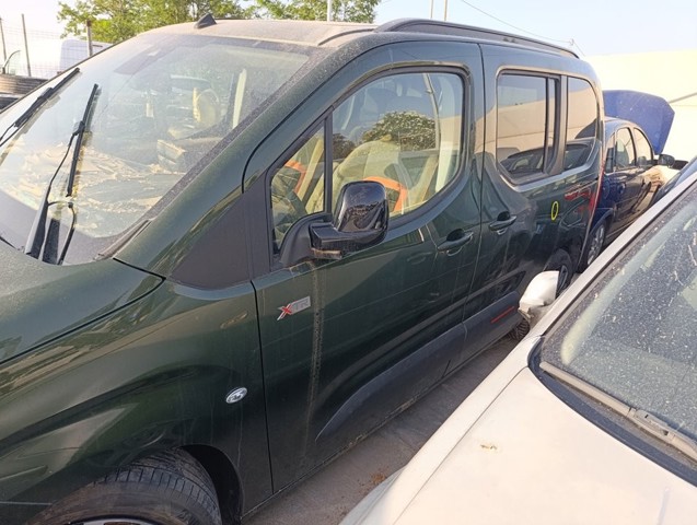 Drzwi przednie lewe 9843490180 PEUGEOT