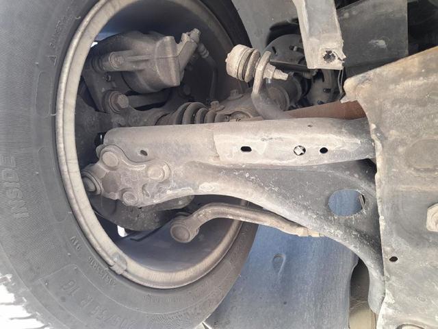 Wahacz zawieszenia przedniego dolny prawy 9846329280 PEUGEOT