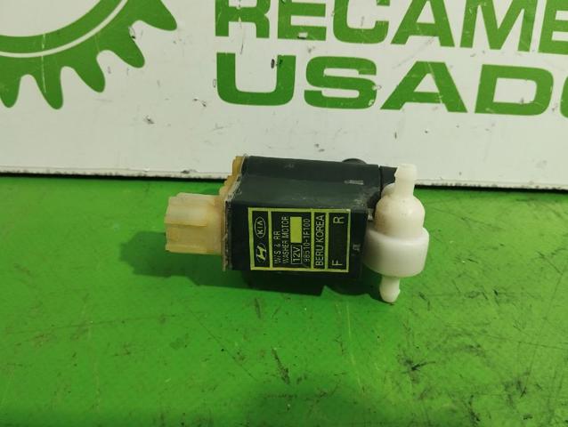 Pompka spryskiwacza szyby przedniej 985101F100 HYUNDAI