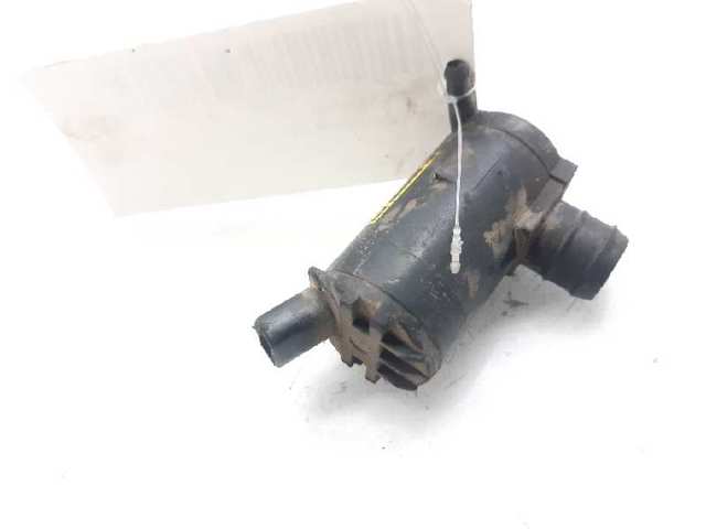 Pompka spryskiwacza szyby przedniej 9851022000 HYUNDAI