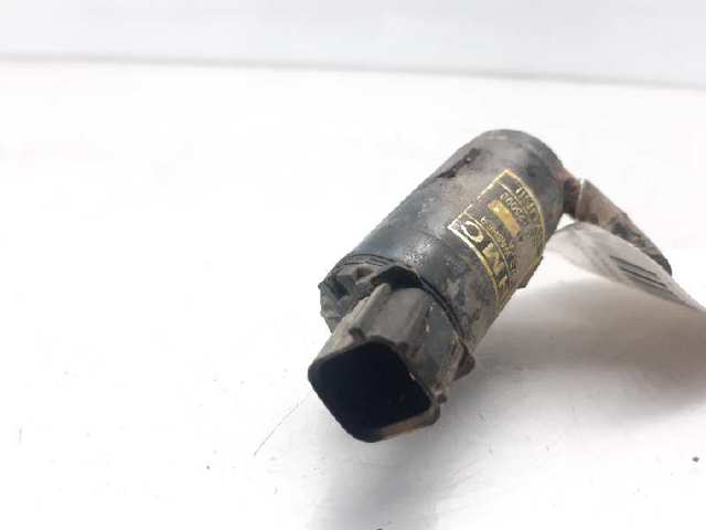 Pompka spryskiwacza szyby przedniej 9851025000 HYUNDAI