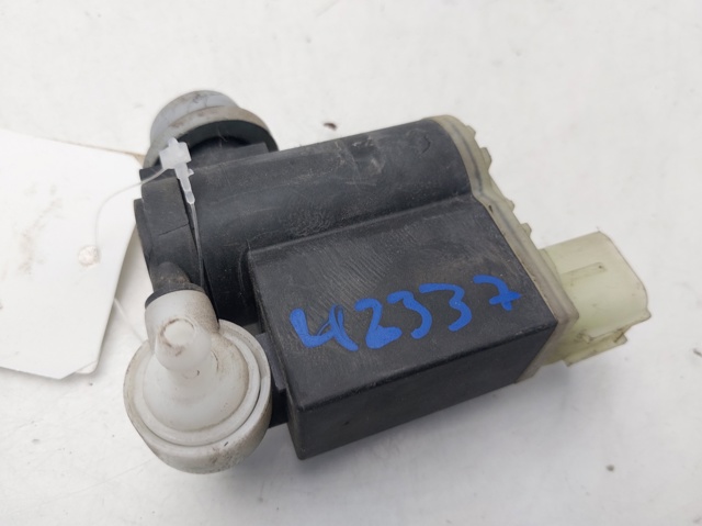 Pompka spryskiwacza szyby przedniej 985102C100 HYUNDAI