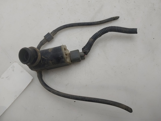 Pompka spryskiwacza szyby przedniej 985102C100 HYUNDAI
