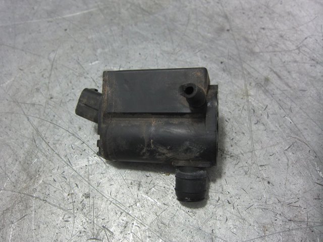 Pompka spryskiwacza szyby przedniej 985103E000 HYUNDAI