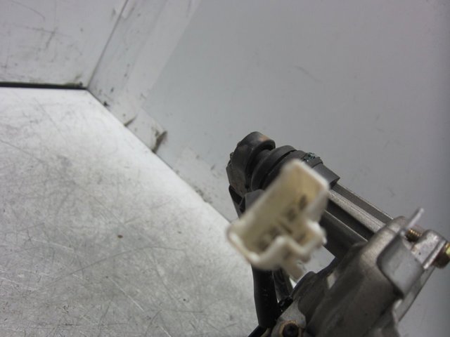 Silniczek wycieraczki tylnej szyby KIA Cerato 1 LD