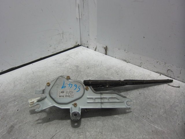 Silniczek wycieraczki tylnej szyby KIA Cerato 1 LD