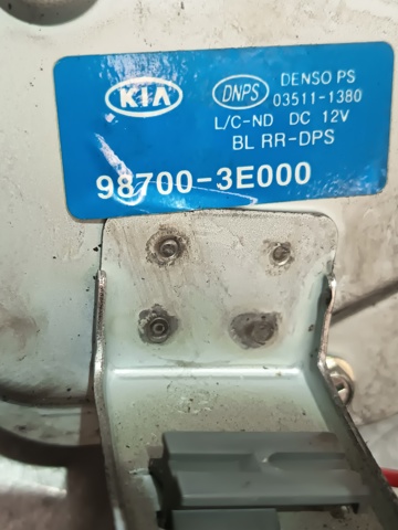 Silniczek wycieraczki tylnej szyby KIA Sorento 1 JC