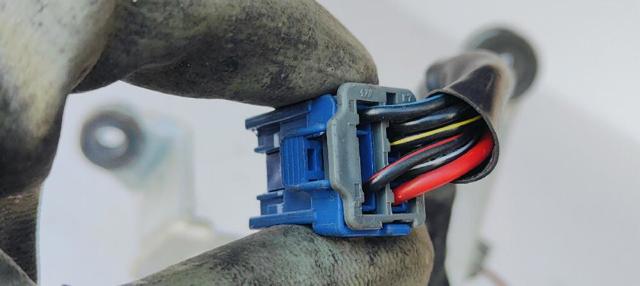 Silniczek wycieraczki tylnej szyby KIA Sorento 1 JC