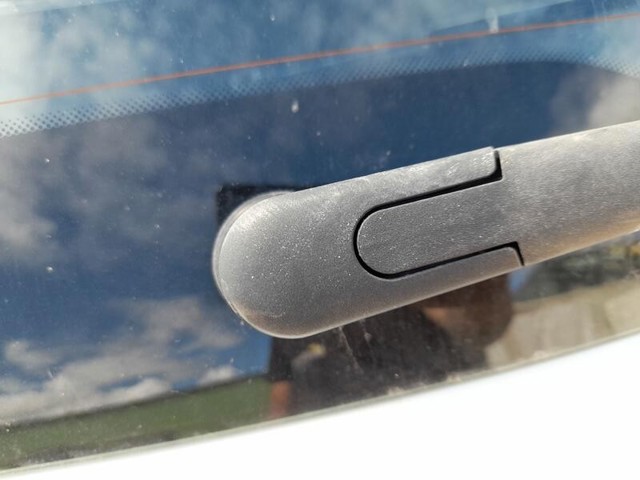 Silniczek wycieraczki tylnej szyby 98700A4000 HYUNDAI