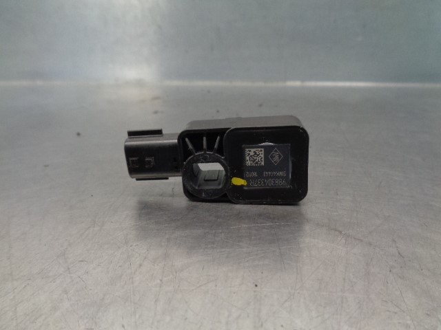 988304337R Renault (RVI)