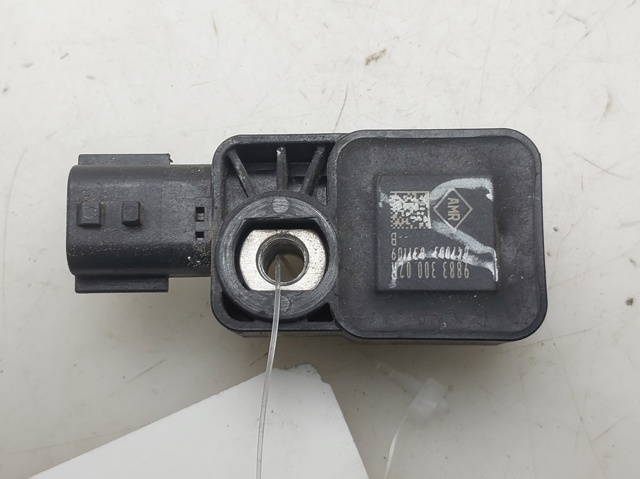 988330002R Renault (RVI)