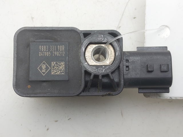 988333198R Renault (RVI)