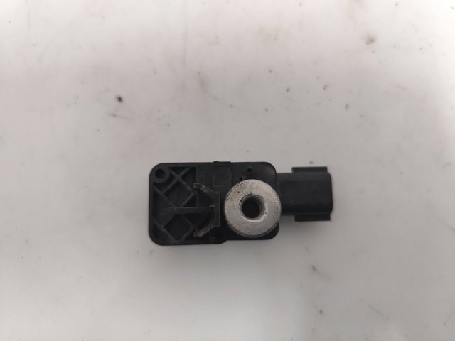 988333198R Renault (RVI)