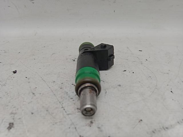 Wtryskiwacz paliwa 98MFBB FORD