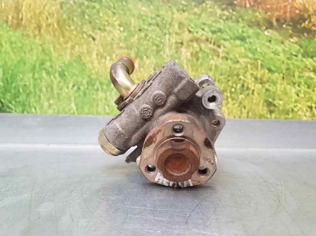 Pompa wspomagania hydraulicznego kierownicy 98VW3A674AA VAG