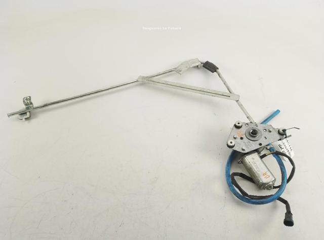 Mechanizm podnoszenia szyby drzwi przednich prawych 99487780 IVECO